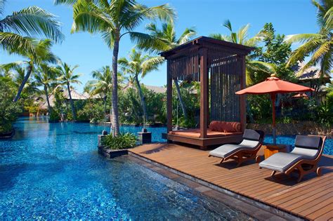 best resorts in indonesia
